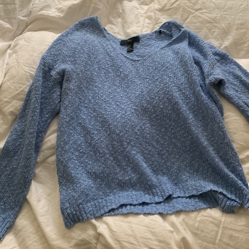 Loose knitted blue sweater